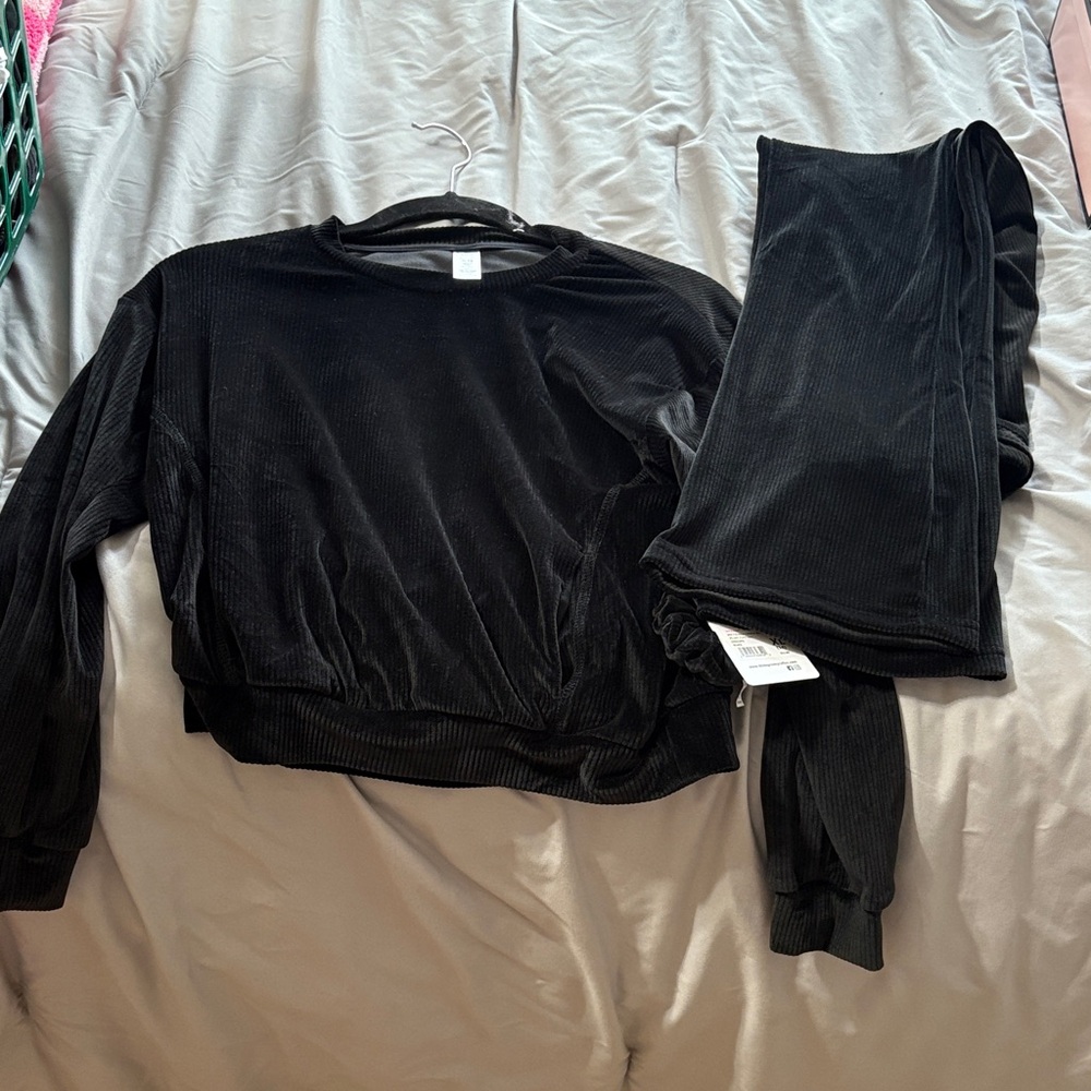 90 Degree By Reflex Black Ribbed Sweatshirt & Yoga Pants